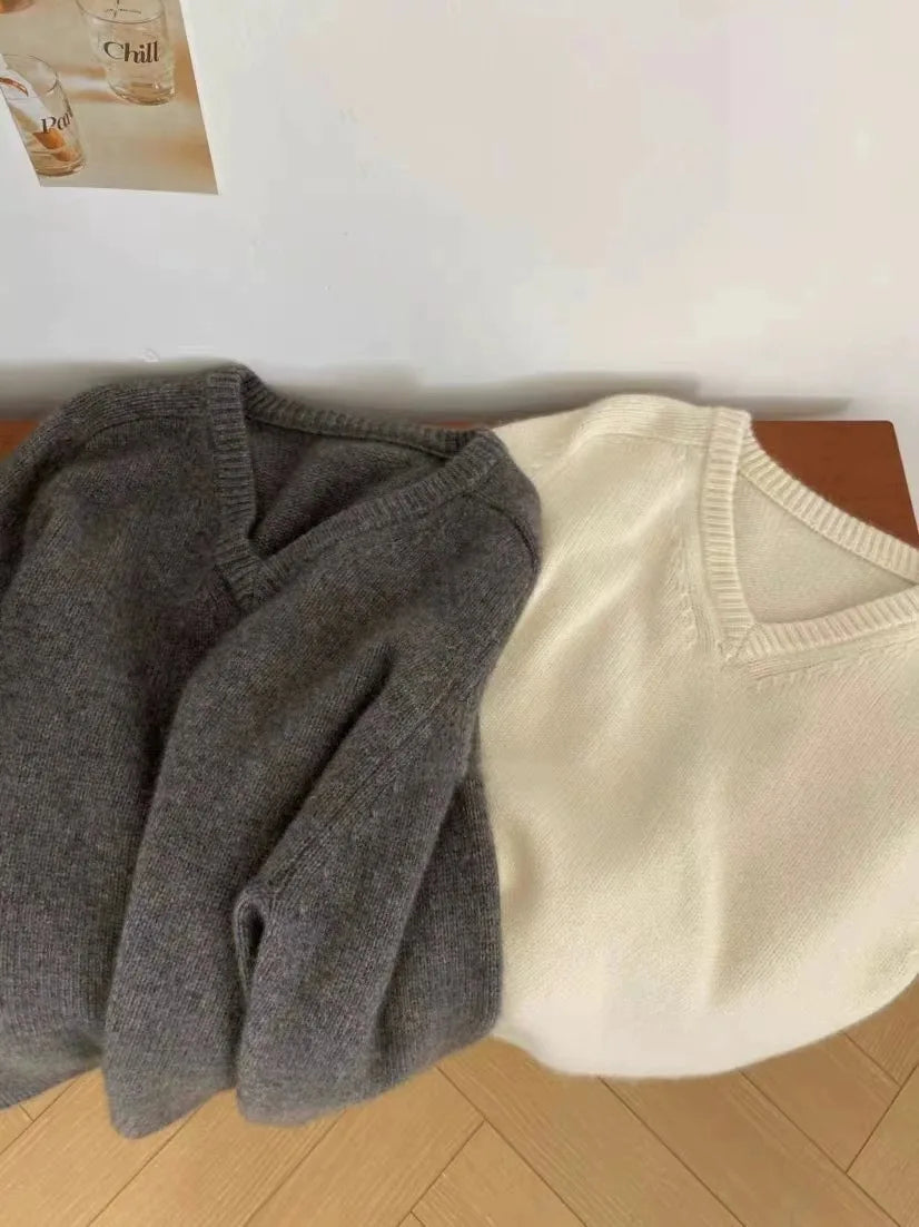 Gentle Herd V-Neck 100% Cashmere Sweater