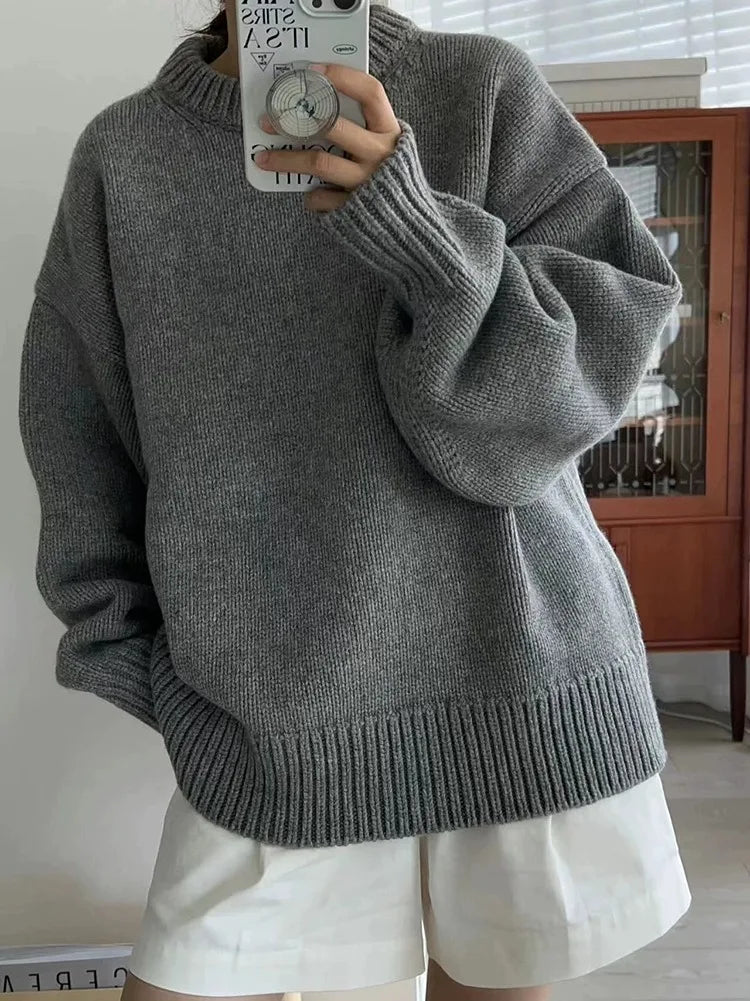 Round Neck Loose Cashmere Sweater
