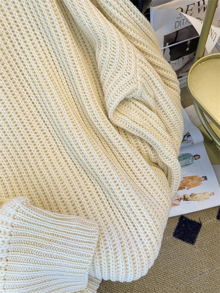 Round-Neck Oversized Knitted Pullover