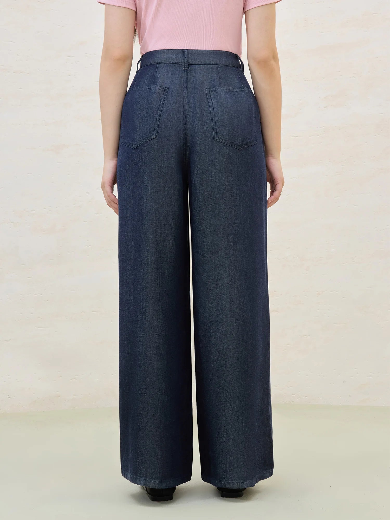 Relaxed Lyocell Straight-Leg Pants