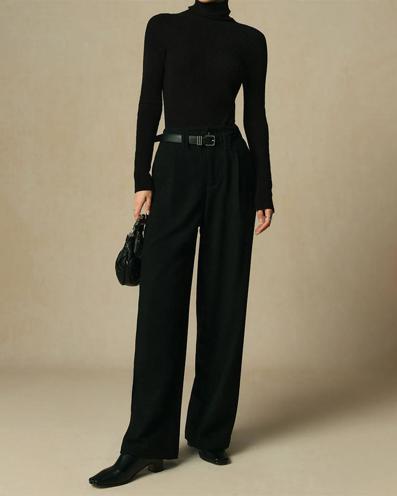 Woman commuting in wool-blended straight pants, 72 % wool / 28 % viscose drapes like crepe—your polished yet cozy 45-65 °F fall-to-spring office staple.