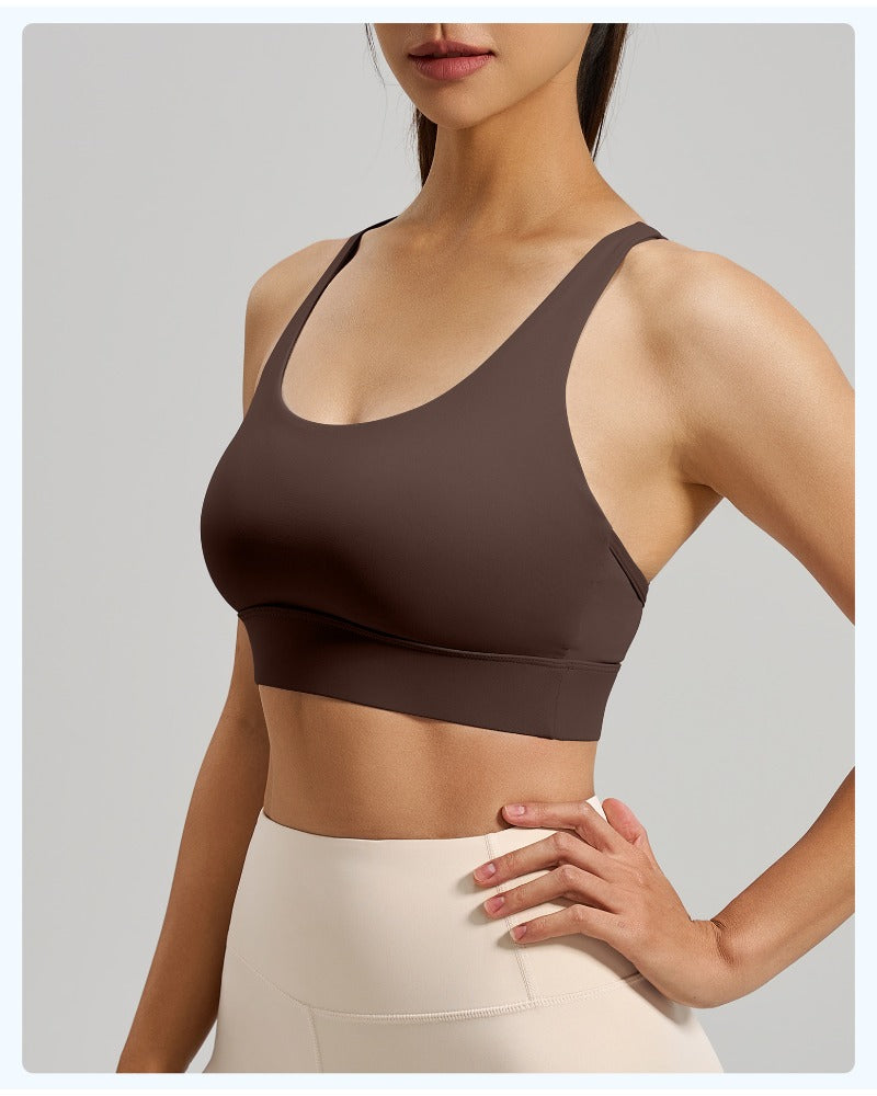 One-piece shockproof gathering sports bra