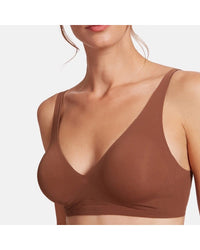 V-neck seamless rimless bra