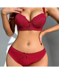 Cross-border two-piece lingerie set: underwire lace bra + adjustable straps + matching thong; scalloped edges, soft steel ring for lift, black/red/nude, S-XL—sexy yet comfy for daily wear or special nights.