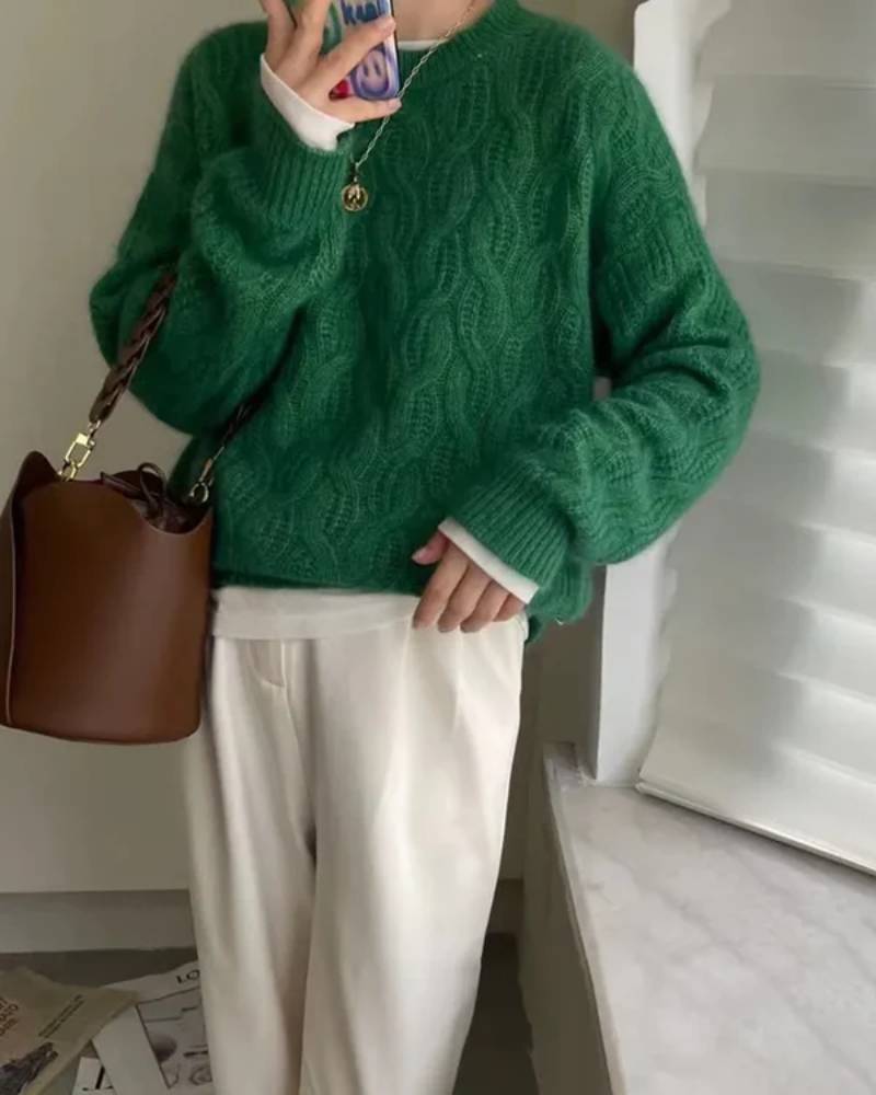 Crew Neck Cable Knit Cashmere Sweater