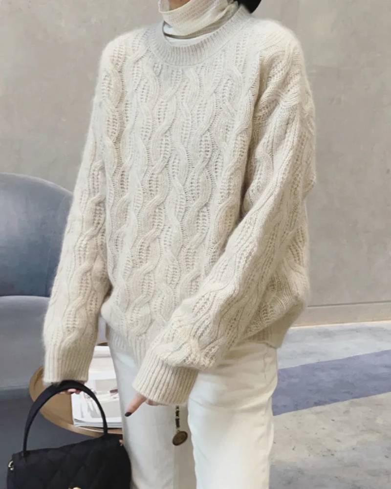 Crew Neck Cable Knit Cashmere Sweater