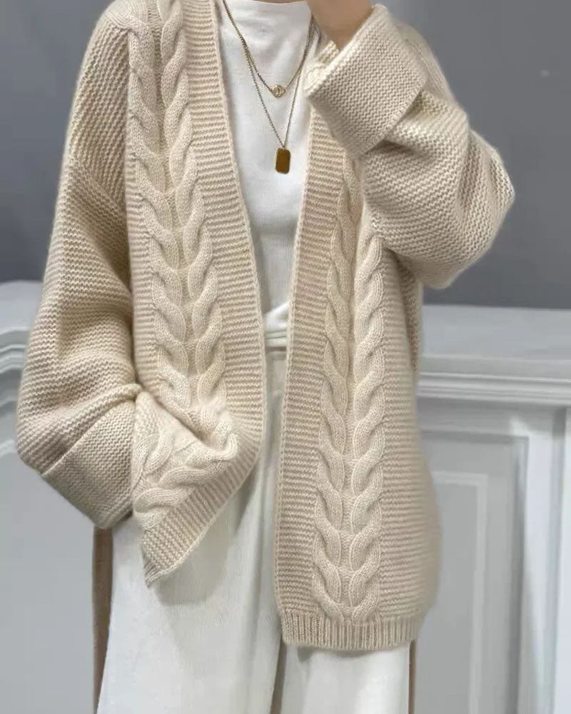Gentle Short Cable Wool Cardigan