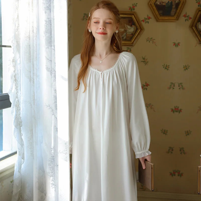White / M