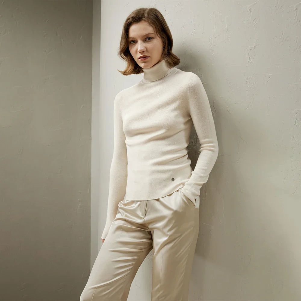 Seamless Silk-Cashmere Turtleneck Jumper