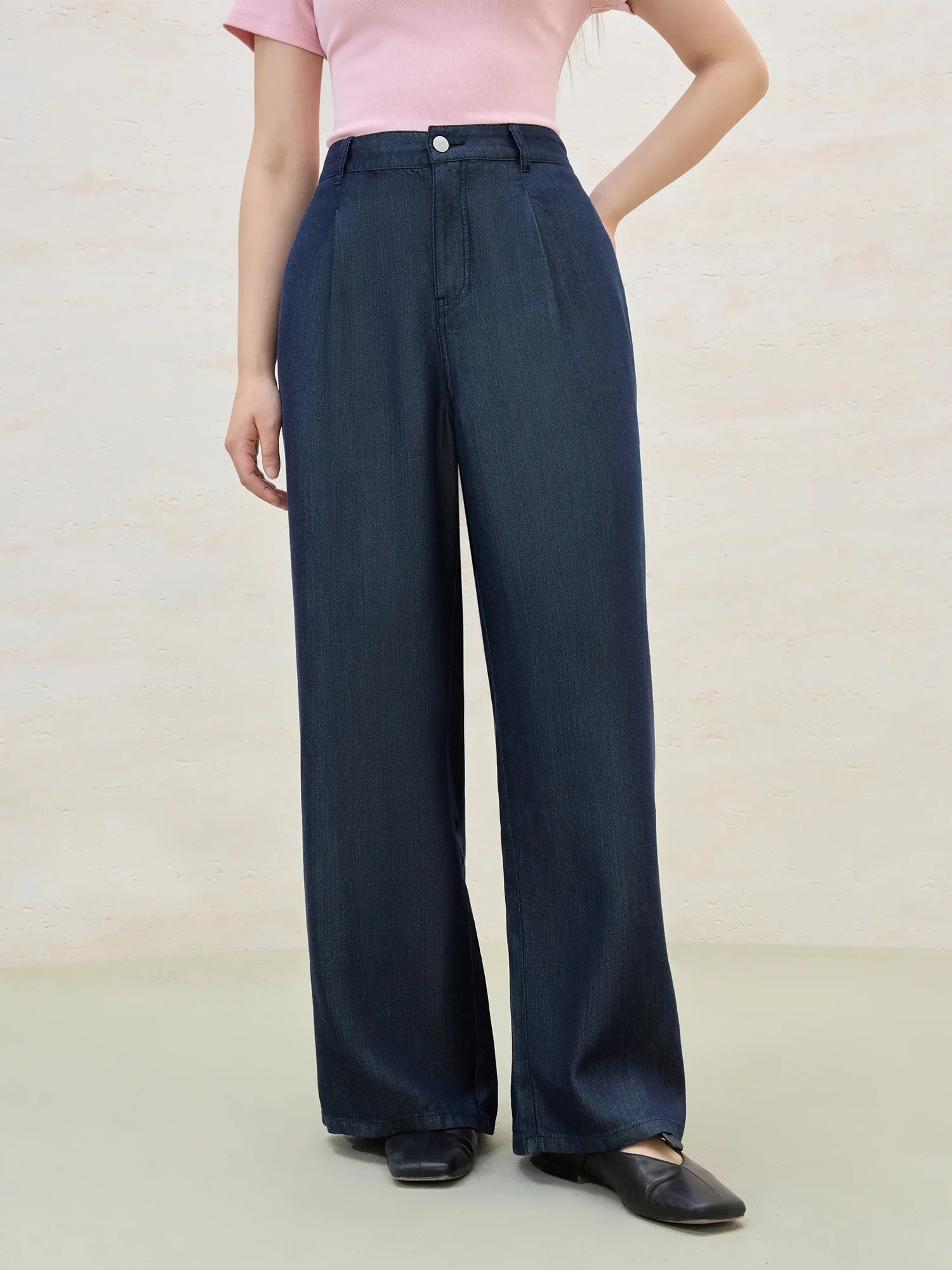 Relaxed Lyocell Straight-Leg Pants