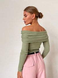 Off Shoulder Slim Fit Knitted Pullover