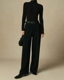 Woman commuting in wool-blended straight pants, 72 % wool / 28 % viscose drapes like crepe—your polished yet cozy 45-65 °F fall-to-spring office staple.